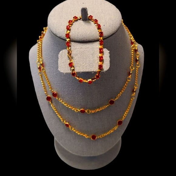 Vintage Necklace & Bracelet Set Gold With Red Stones - Picture 1 of 12